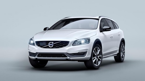 Стоимость 2015 Volvo V60 Cross Country
