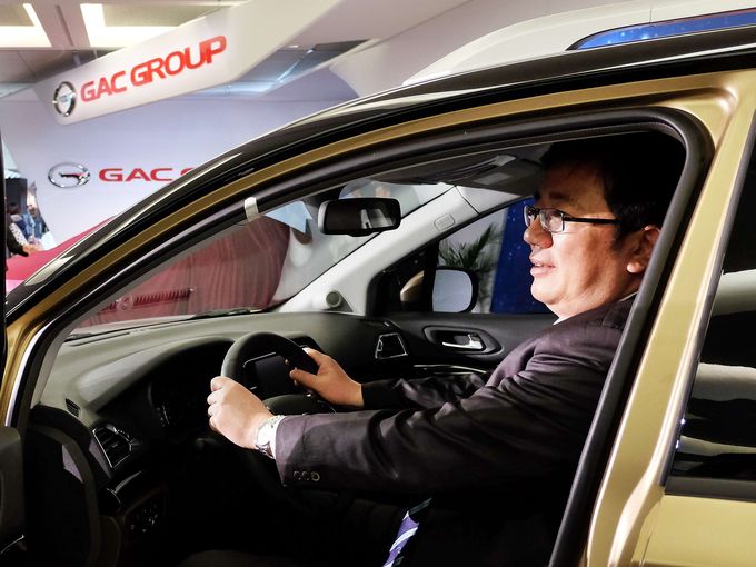 Китайский самоуправляемый электромобиль 