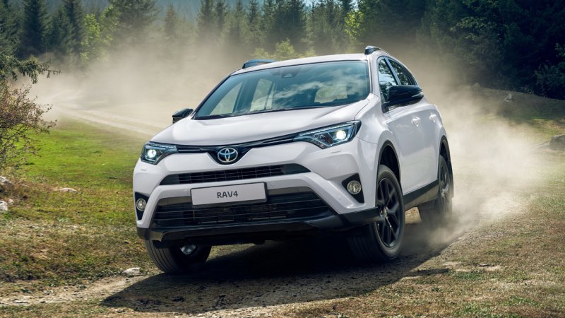 Переплата за шильдик: «Божественную» славу Toyota RAV4 развеяли эксперты