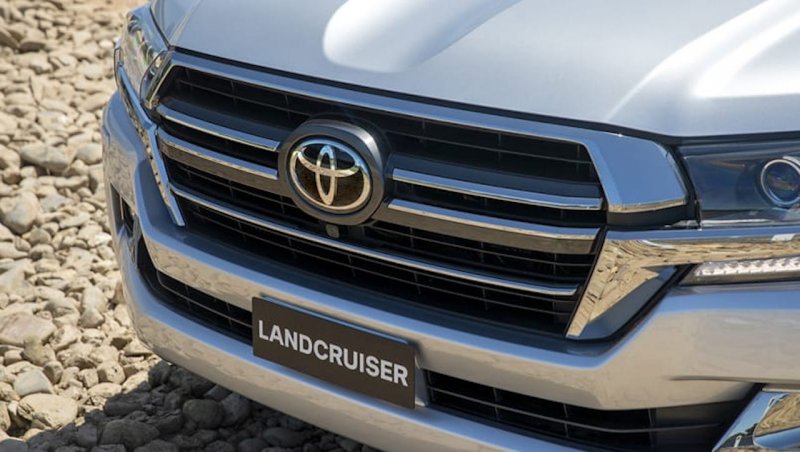 Последний Toyota Land Cruiser 200: Прайс и характеристики