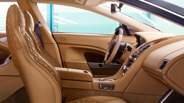 Продемонстрирован интерьер Aston Martin Lagonda